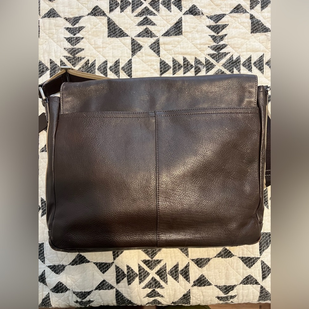 Coach Messenger Bag - Brown Pebble Leather (Charles Messenger) - Picture 4 of 6